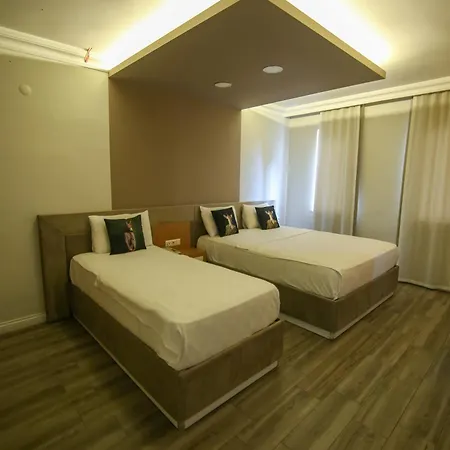 Cevik Palace Hotel Antalia