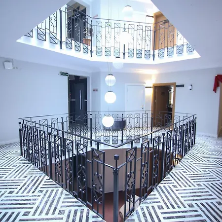 Cevik Palace Ξενοδοχείο 2*