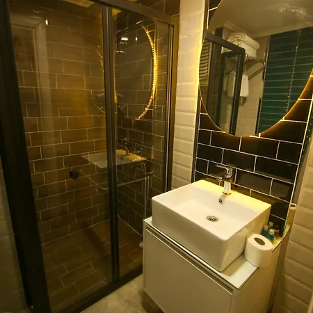 Cevik Palace Otel