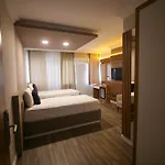 Cevik Palace Hotel 2*