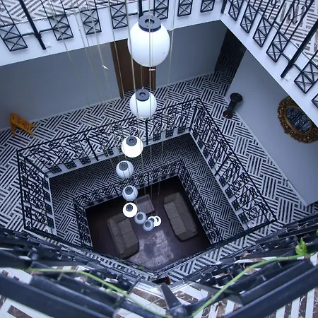 מלון Cevik Palace 2*