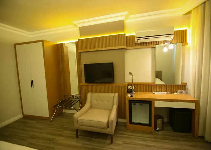 Hotel çevık Palace